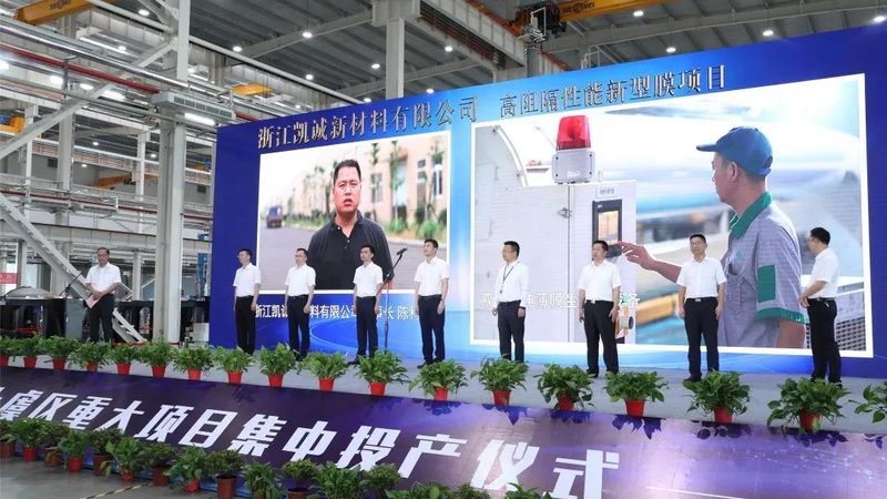 化妆品表面活性剂：揭秘其重要作用与选购要点